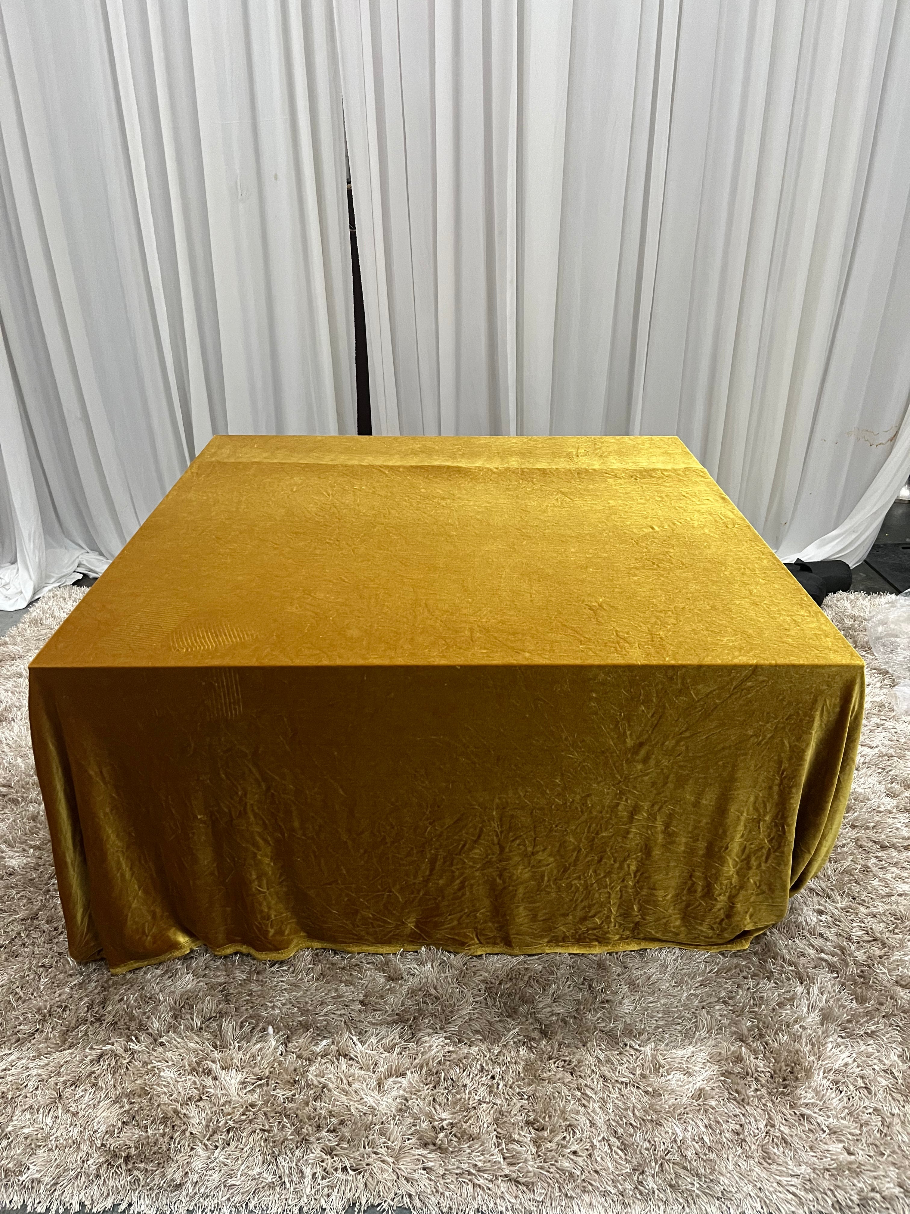 Dark golden Stage Cover