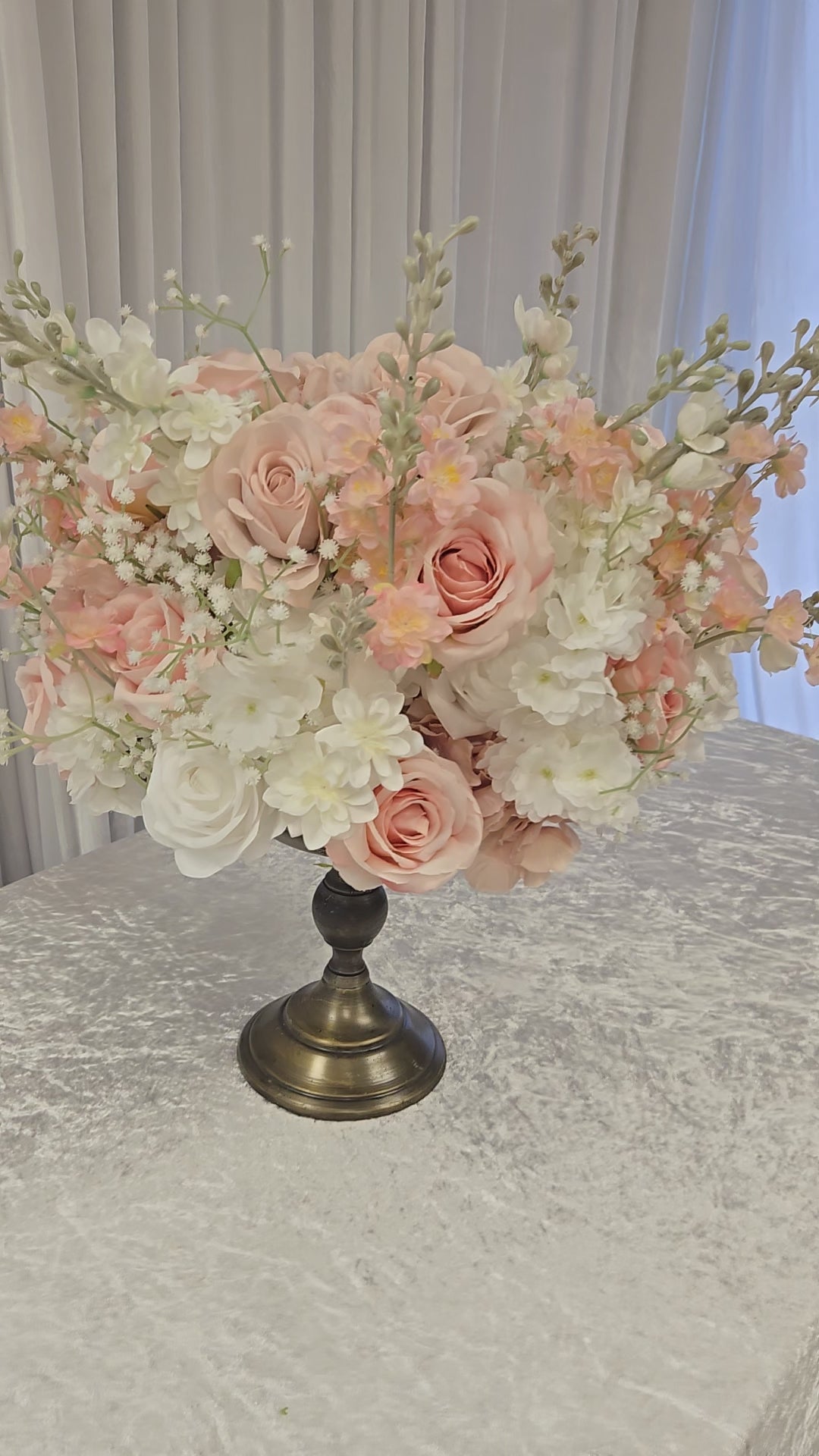 Load video: Light Pink Center Piece