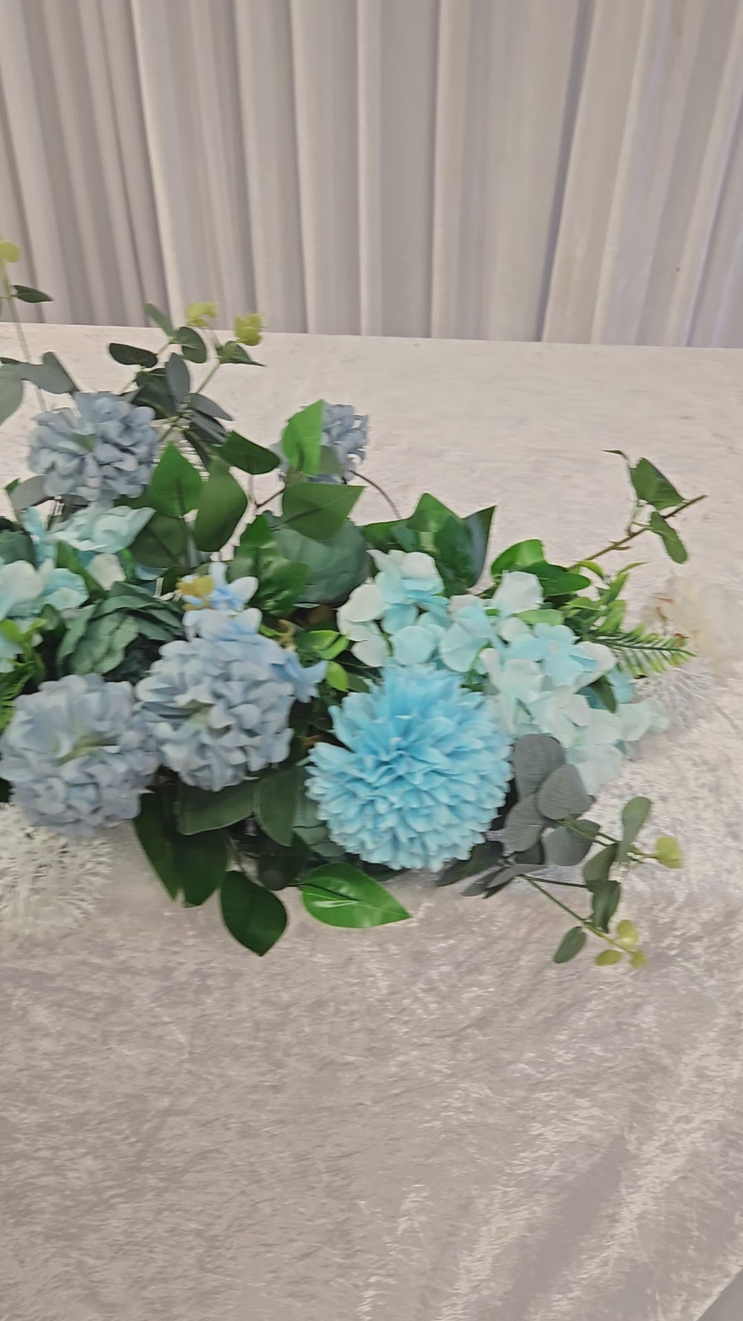 Load video: Blue Floral Runner