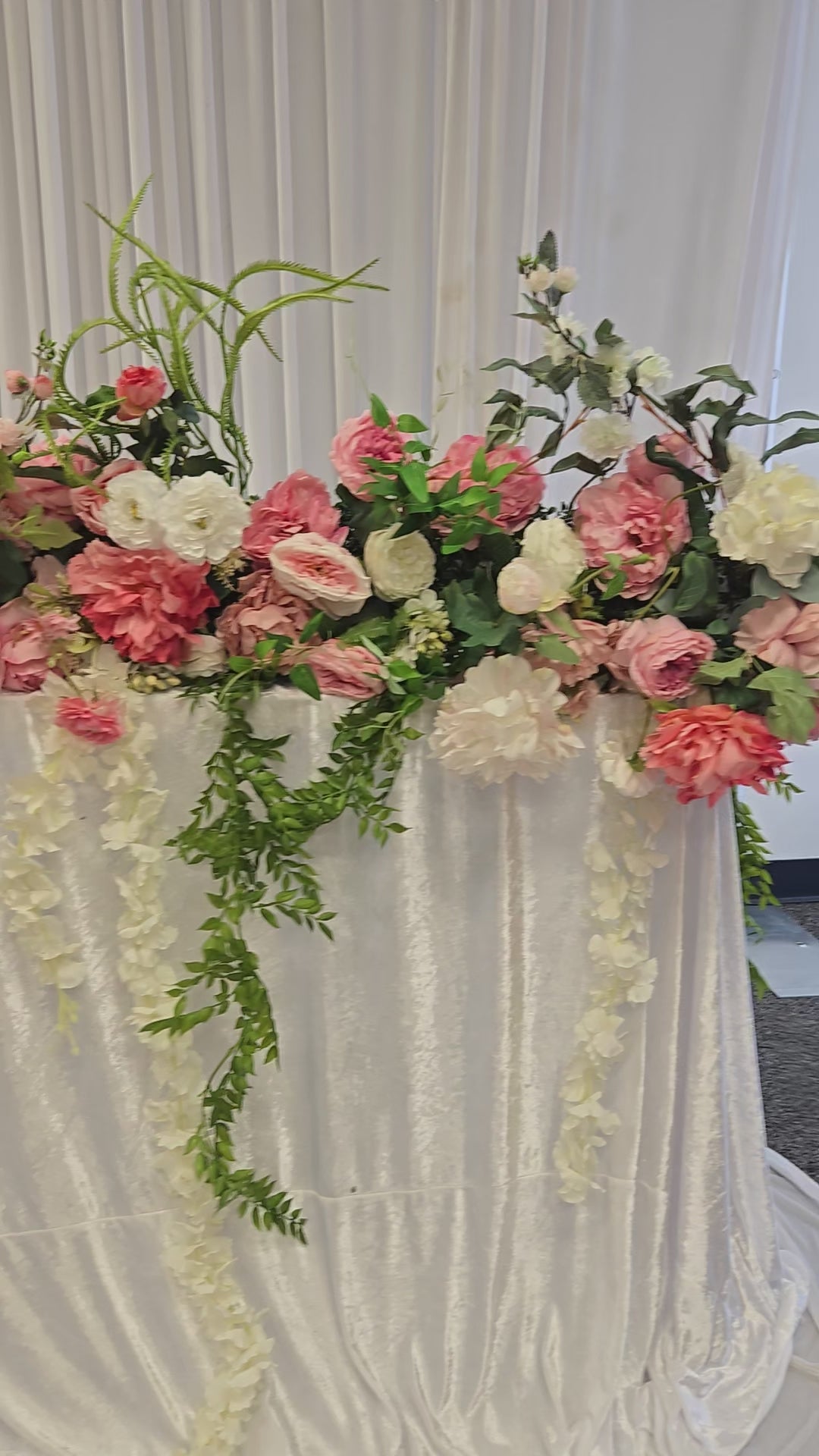 Load video: Pink Peonies Runner