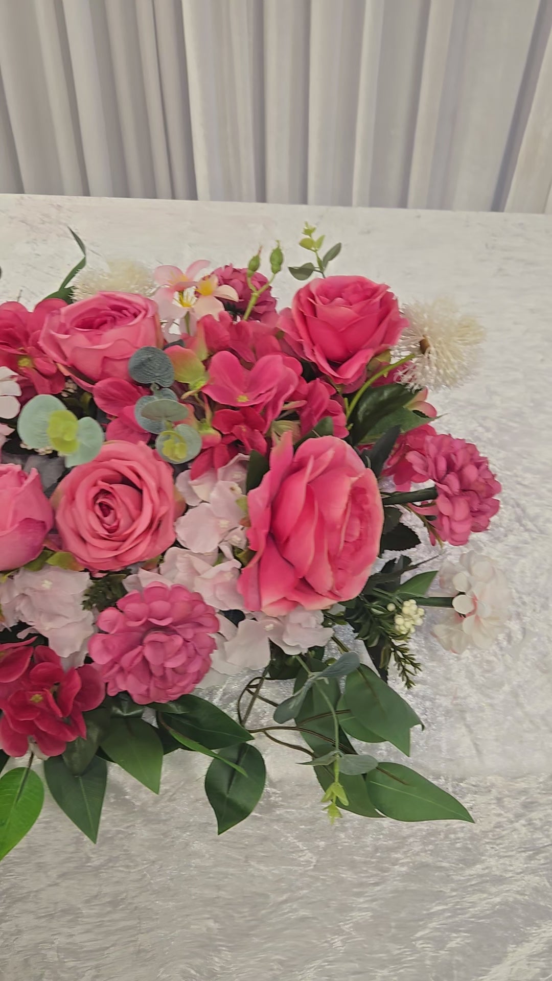 Load video: Pink Floral Runner