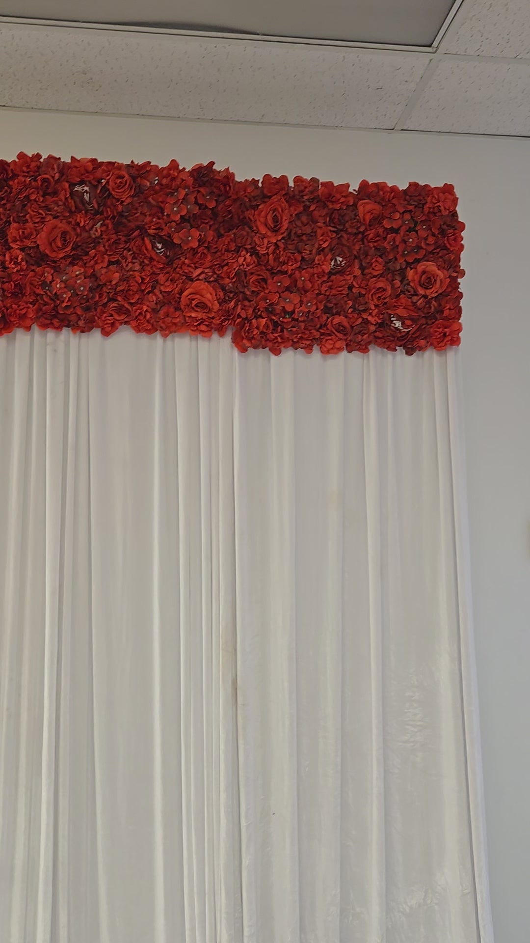 Load video: Red Rose Flat Runner/wall
