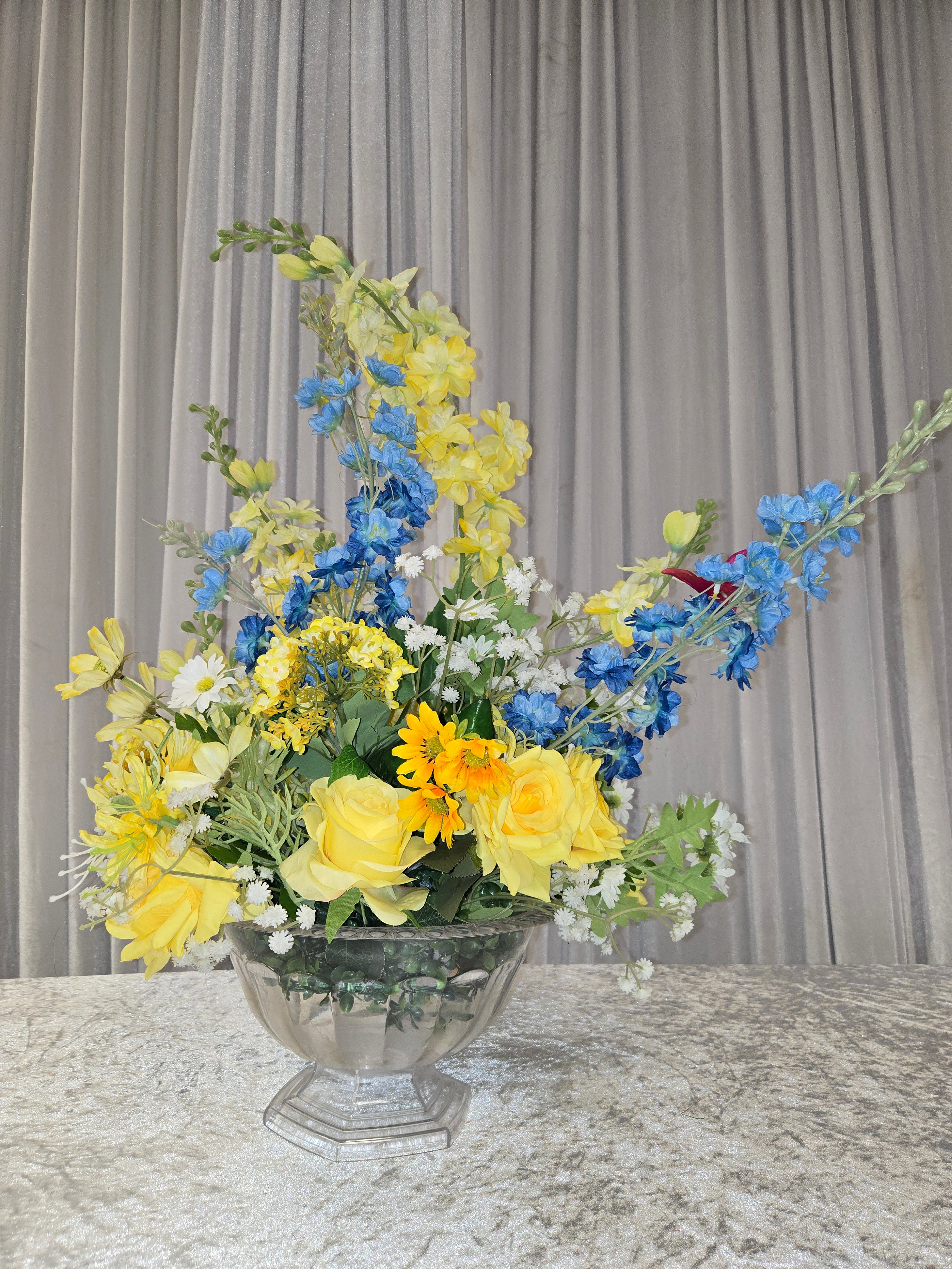 Yellow & Blue Center piece