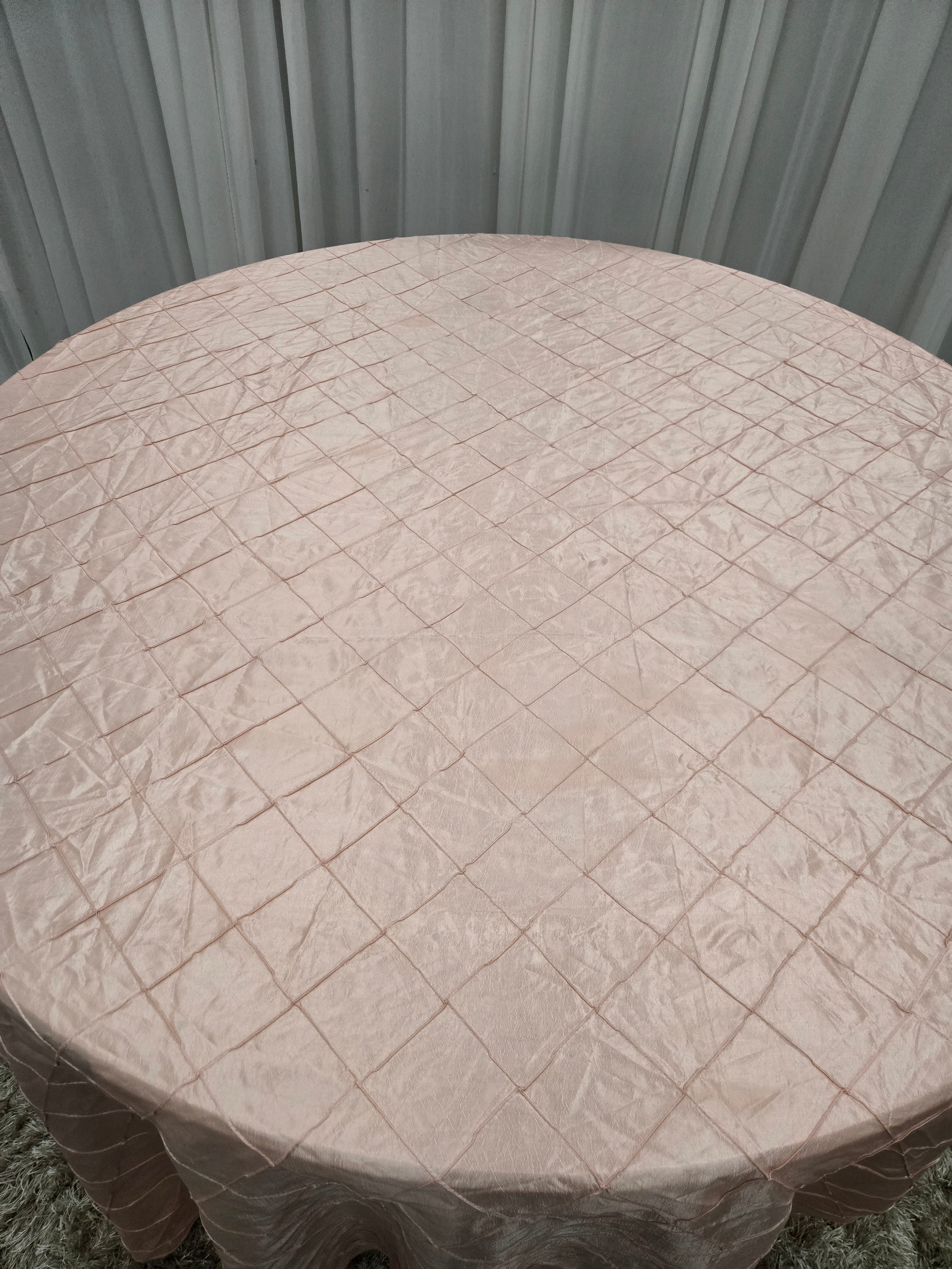 Light Pink Textured Table Cover 10"
