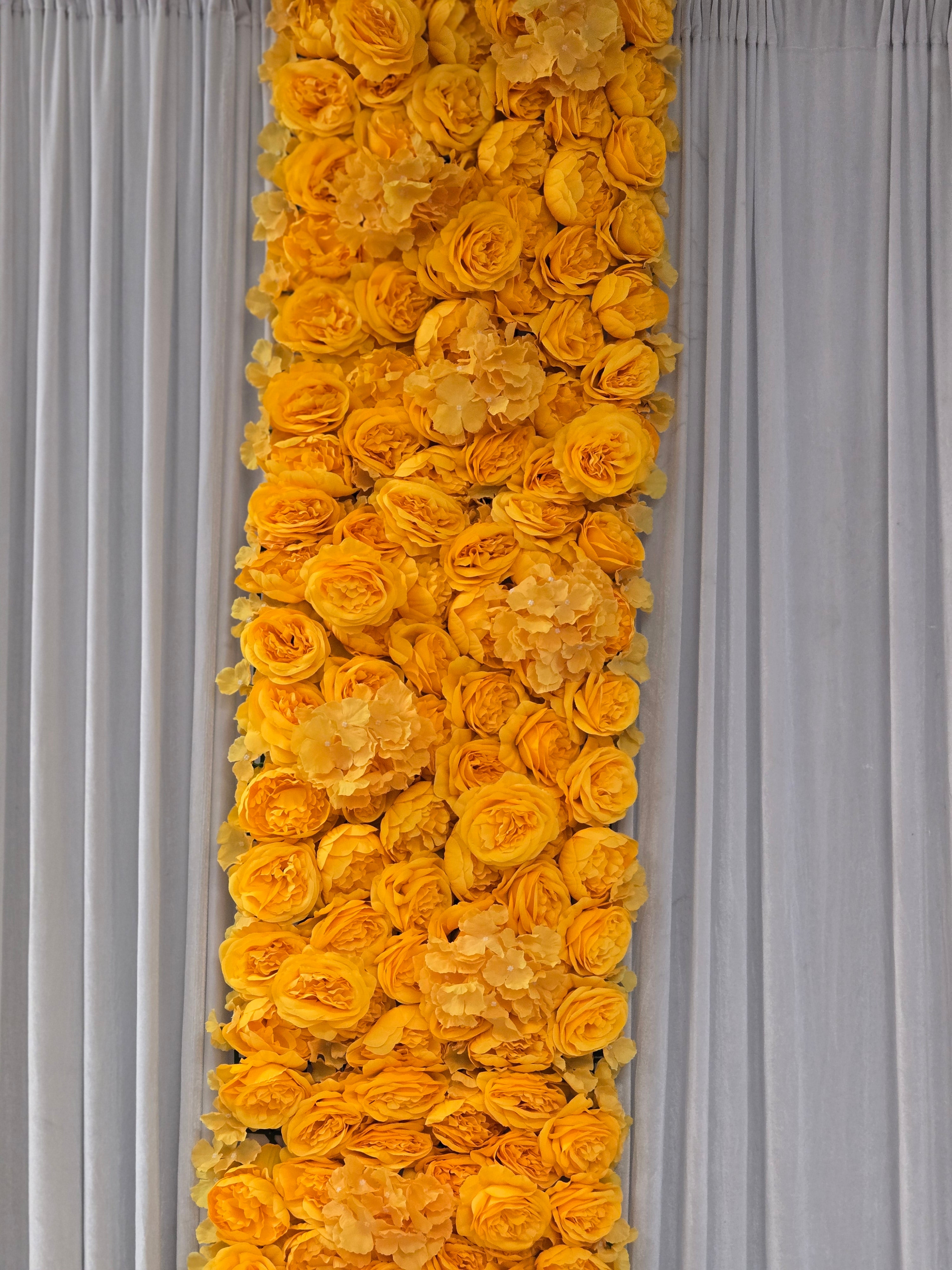 Yellow rose pannel/runner
