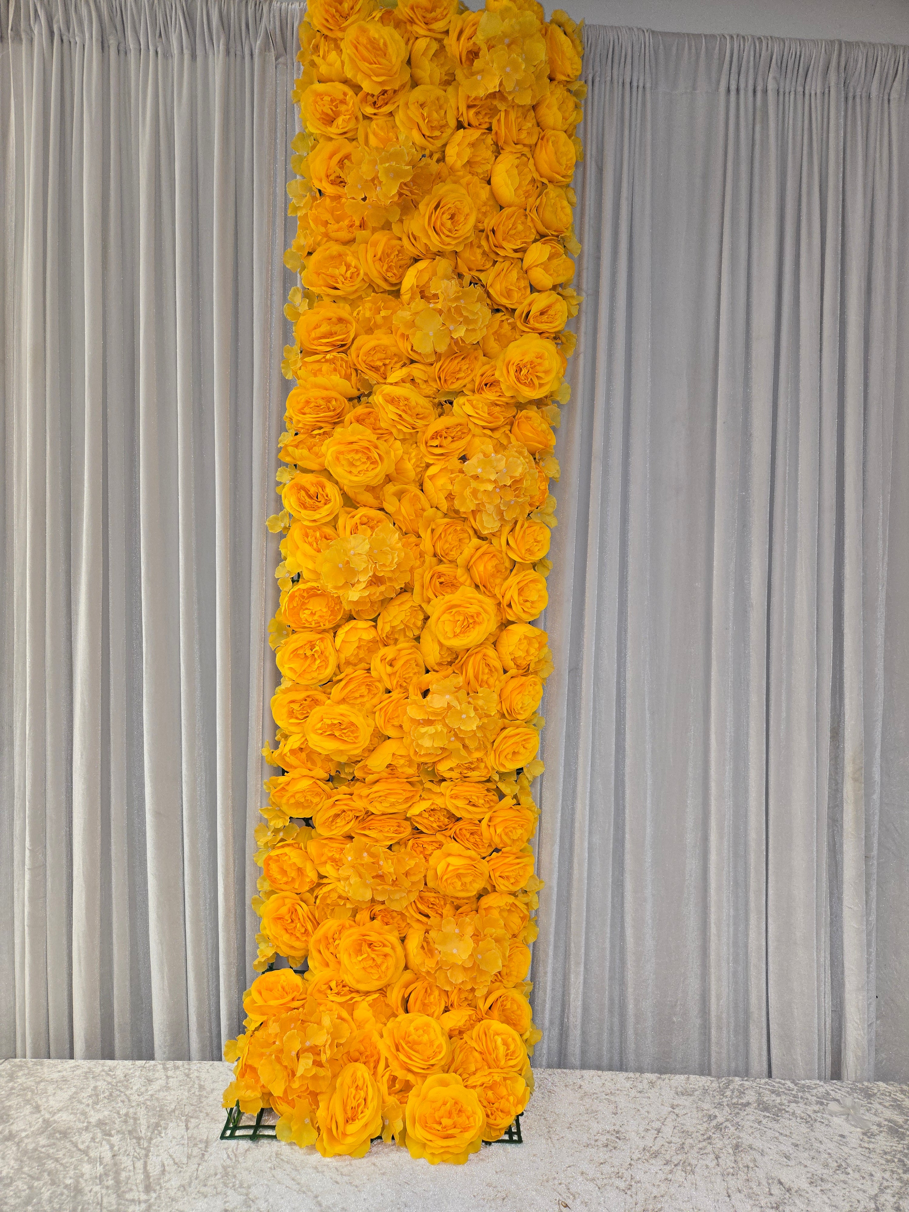 Yellow rose pannel/runner